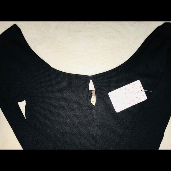 BNWT Free People scoop neck w/ cool sleeves - Picture 6 of 8